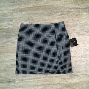 Forever 21 Black and White Grid Pencil Skirt
